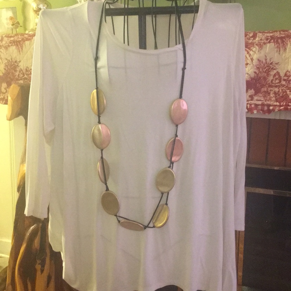 Marla Wynne long necklace!